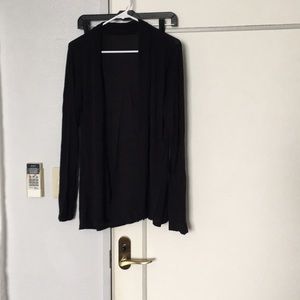 Lightweight sweater